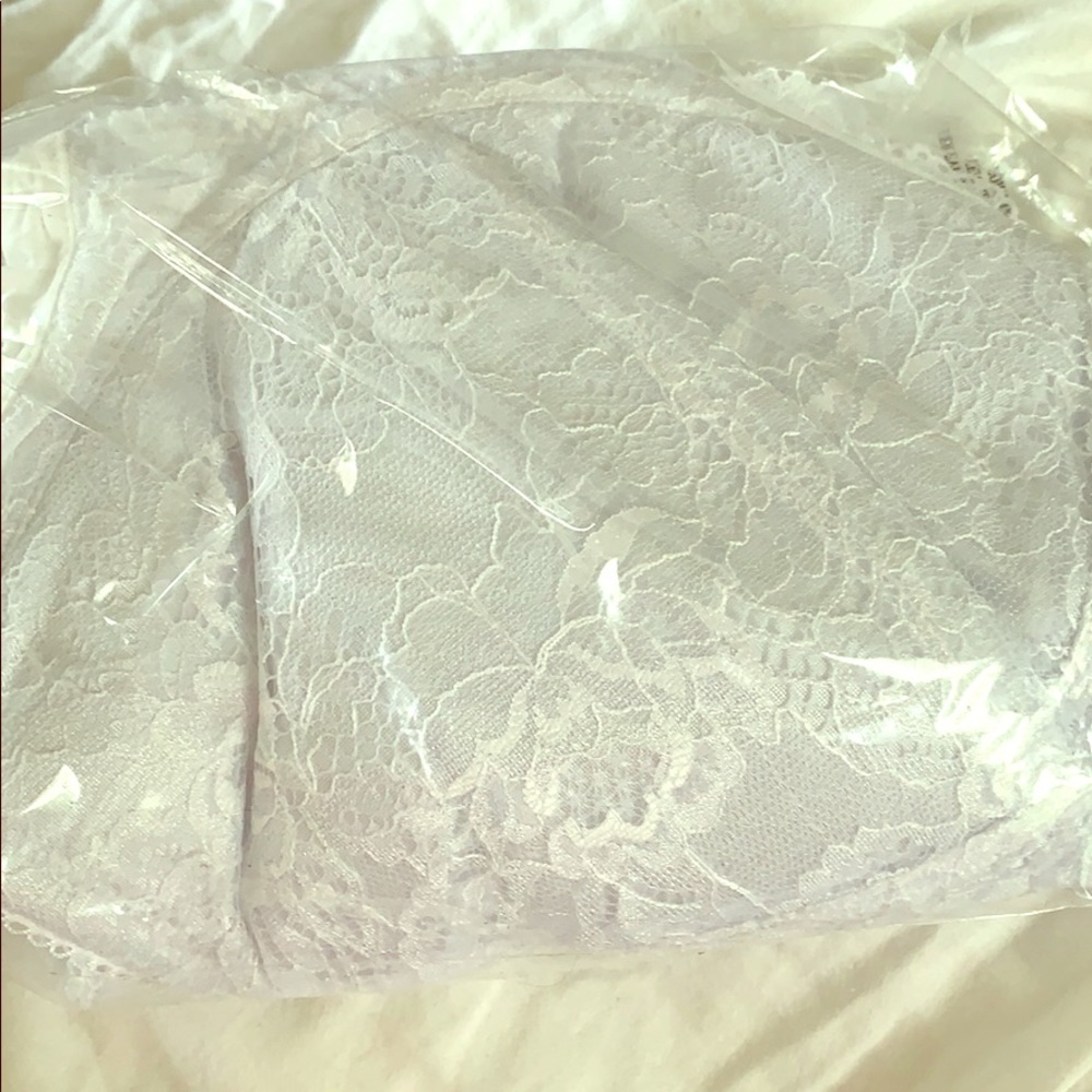 White lace bra